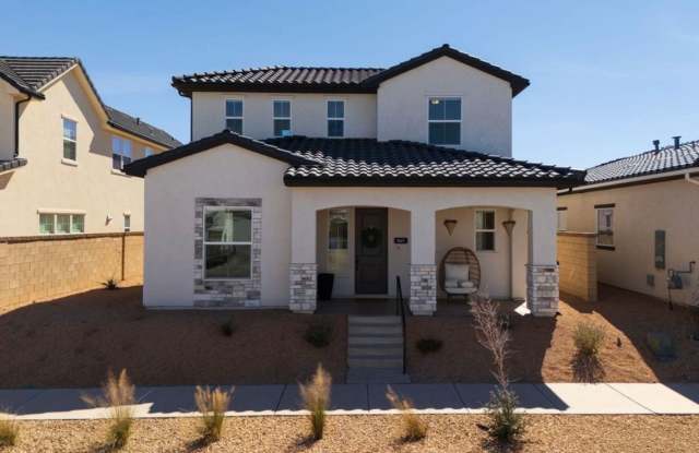 Beautiful Single Home with Warmth, Space & Modern Style In Desert Color! Gallery 1