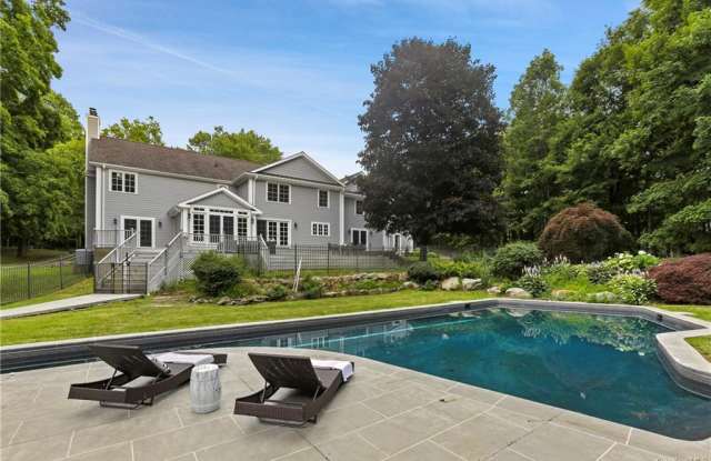 74 Ridgefield Avenue Gallery 3