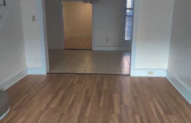 232 N. 59th St. a 3 bedrooms, 1 bathroom House going for $1,450/ Month Gallery 4