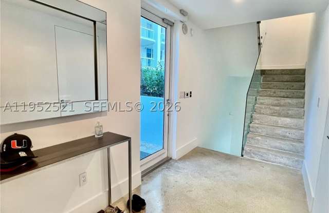 50 S Pointe Dr Gallery 2