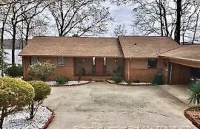 257 Lakeview Drive - 257 Lakeview Drive, Lee County, NC 27332