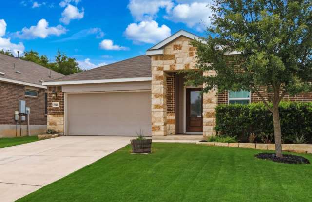 Spacious 3-Bedroom Home with Office in Desirable Comal ISD Gallery 3