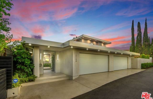 2189 Summitridge Dr photos photos