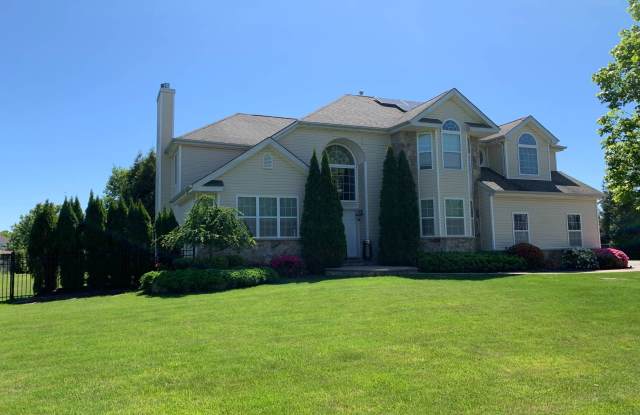 5 Azalea Ct - 5 Azalea Court, Miller Place, NY 11764