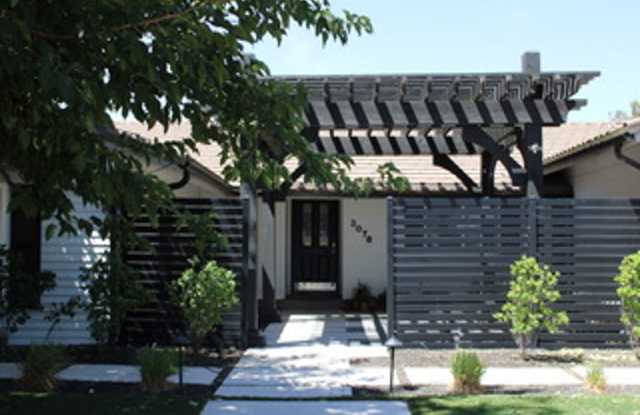 4 Bedroom Home in Bloomington-Pets Negotiables Gallery 3