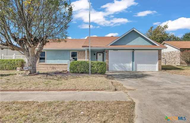 Spacious and freshly updated 4 bedroom, 1.5 bath home in an established Killeen neighborhood! photos photos