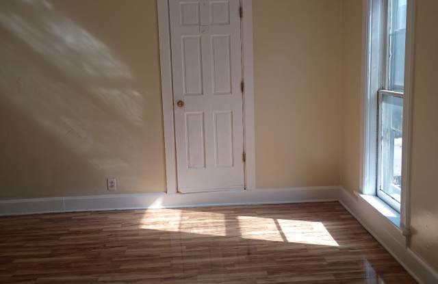 2043 North Holton Street - 3 Gallery 2