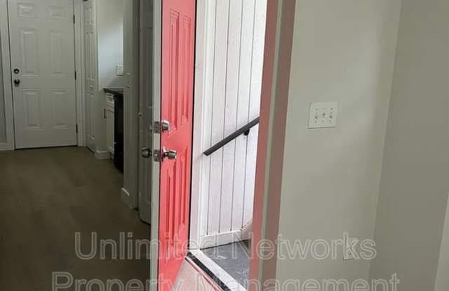 1305 Clermont Avenue - 1 Gallery 3