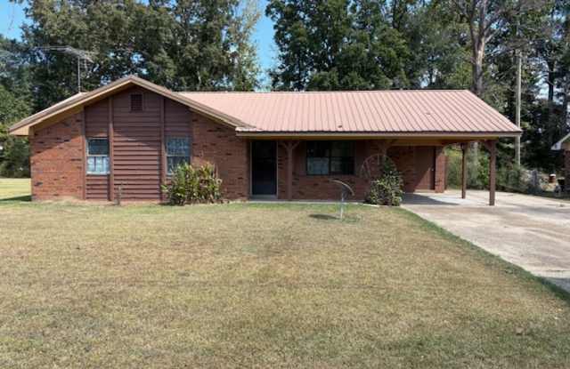 Renovated 3 Bedroom 1.5 Bath Home for Rent! - 421 Belle Circle, Lowndes County, MS 39702
