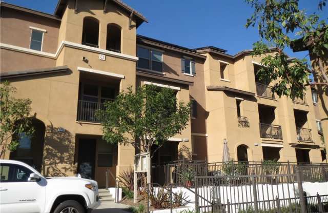 1826 Orizaba Avenue - 1826 Orizaba Avenue, Signal Hill, CA 90755