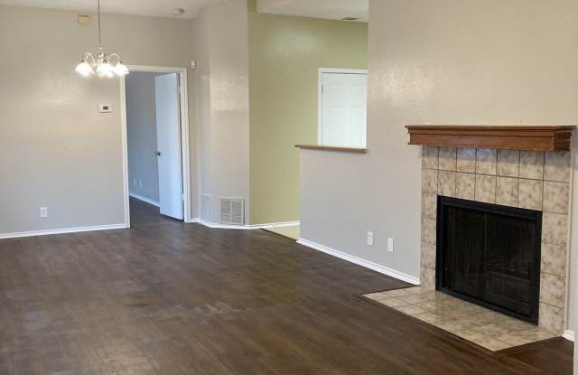 3445 Ridge Country Gallery 3