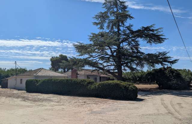 Rural ranch style home with a nice floor plan offering nice amenities. photos photos
