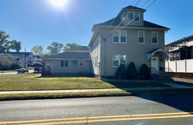 215 Saddle River Road photos photos