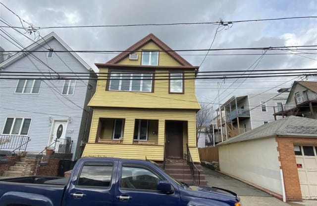 117 WEST 19TH ST - 117 West 19th Street, Bayonne, NJ 07002