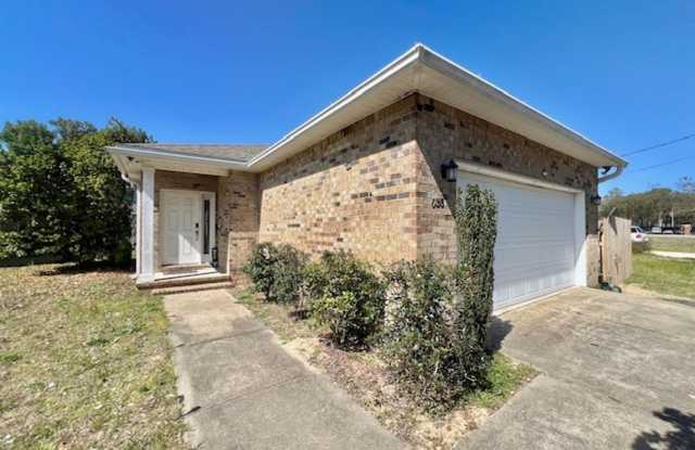 635 Fir Avenue Niceville, FL 32578 photos photos