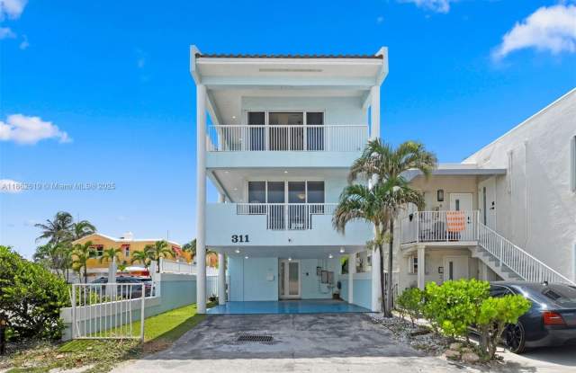 311 N Surf Rd photos photos