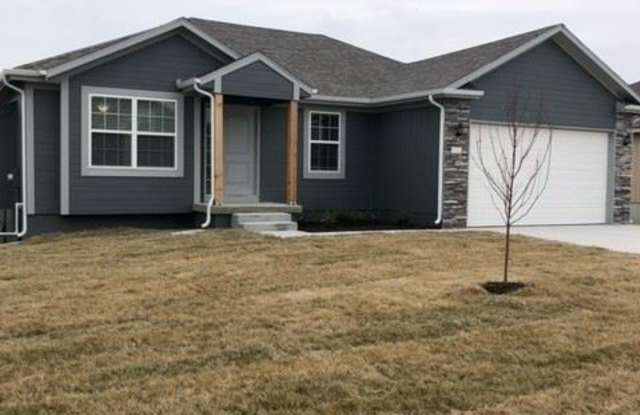 703 Poplar Circle - 703 Poplar Circle, Belton, MO 64012