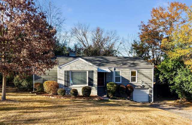 Cute 3 bedroom, 1 bath house in Homewood! photos photos