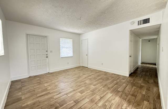 3530 NW 1ST Court NW Gallery 3