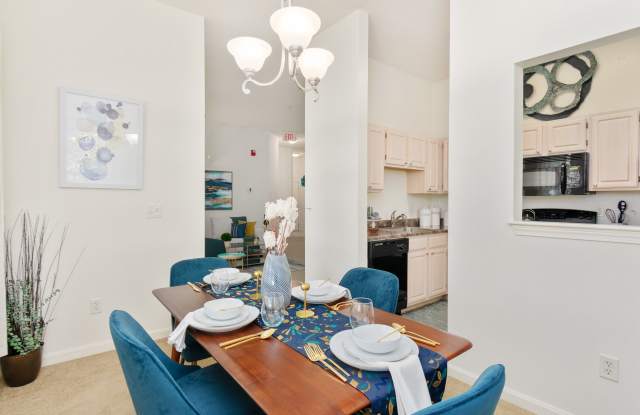 Greenwich Place Apartments Gallery 2