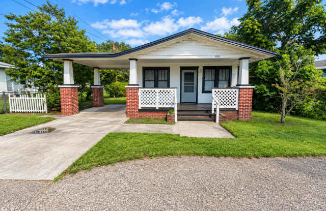 3 Bedroom, 1 Bath House in Lakeland Gallery 1