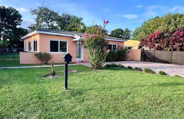 6225 SW 26th St photos photos