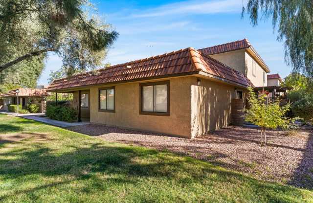 Single Story 3 Bedroom Home with 2 Patios and Community Amenities In Henderson photos photos