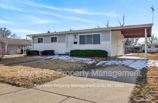 490 Bardot Dr photos photos