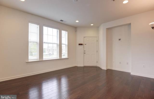 44067 PEIROSA TERRACE Gallery 4