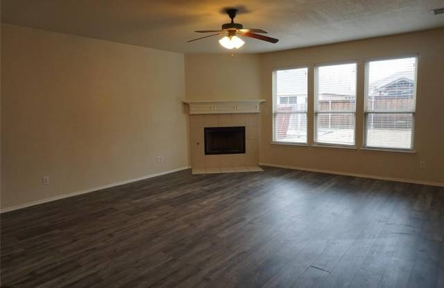 5728 Quicksilver Drive Gallery 4