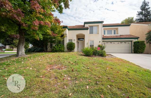 Updated 3-Bedroom Woodward Lake Home with Bonus Room & Resort-Style Community Amenities Gallery 1