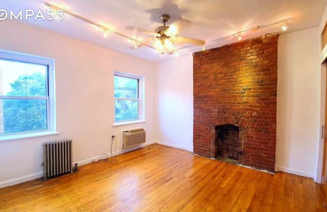 114 Lafayette Avenue Gallery 4