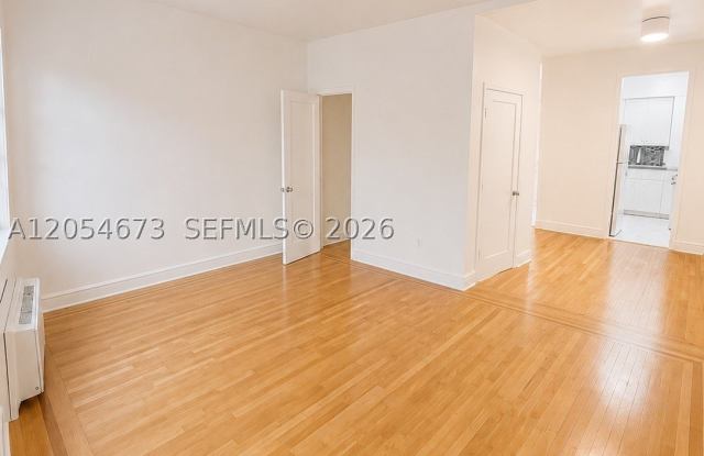322 25th St Gallery 2