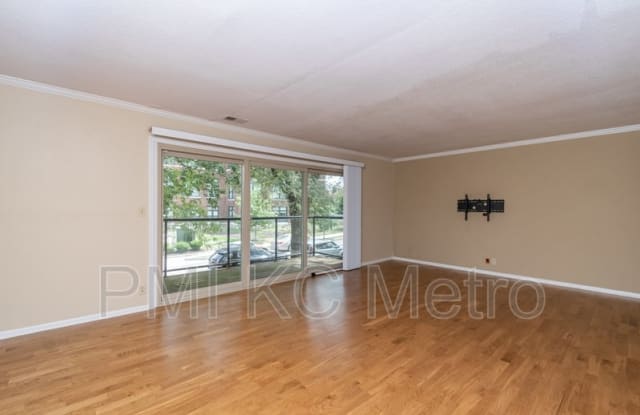 4618 Holly St Apt 3 - 4618 Holly St, Kansas City, MO 64112