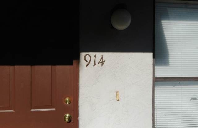 1 Bedroom 1 Bath – 914 NW 59th Avenue Gallery 3
