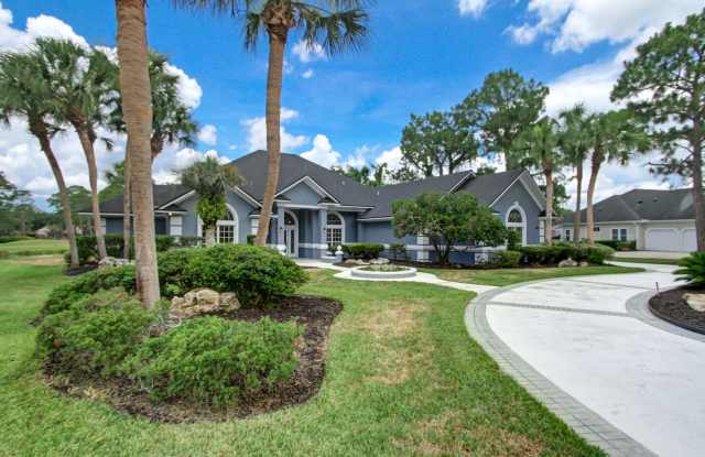 Absolutely beautiful home in Hidden Hills Country Club with golf and water views! Gallery 2