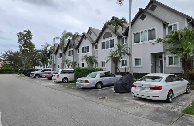 1000 SE 2nd St photos photos