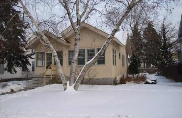 3845 Bloomington Ave - 3845 Bloomington Avenue South, Minneapolis, MN 55407