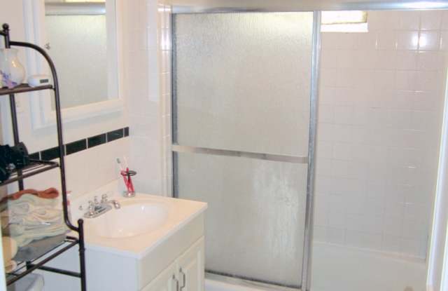 20 Hunnewell Avenue photos photos