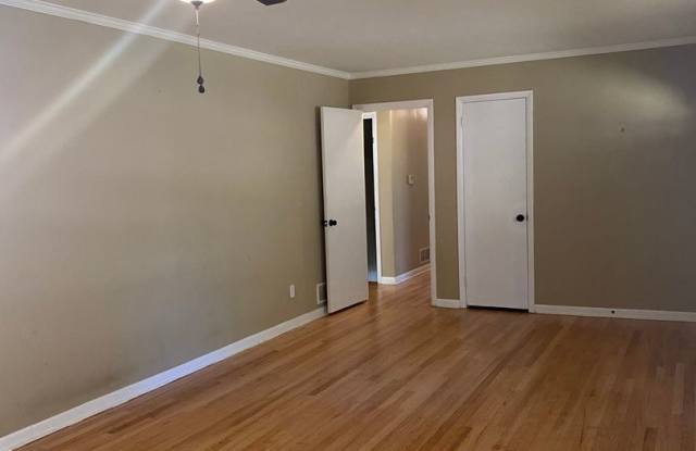 Beautiful home in Forest Heights | MAY BE AVAILABLE SOONER! photos photos