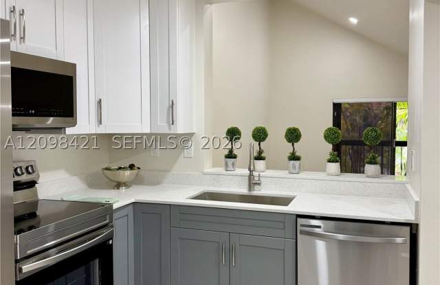 12932 SW 88th Ter Gallery 1