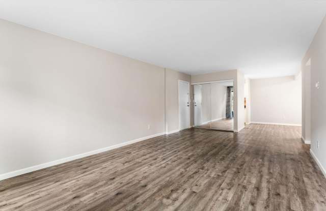 1225 S Maple Road Gallery 4