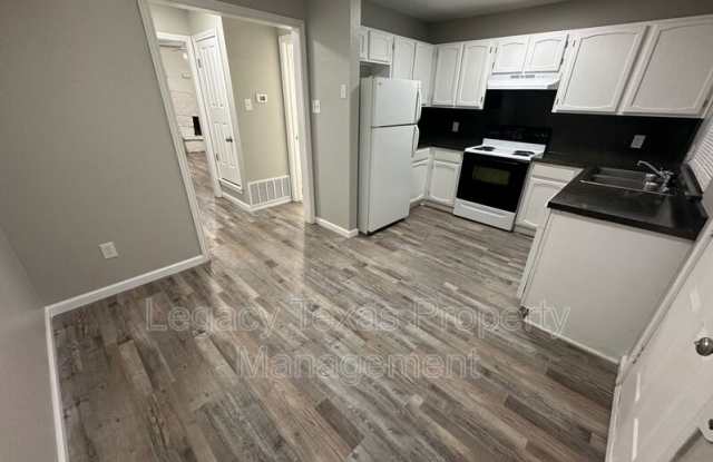 1608 Sun Valley Dr Gallery 2