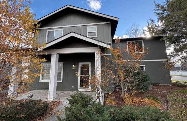 GORGEOUS  SPACIOUS HOME ON A CORNER LOT W/ LARGE BONUS RM IN SOUTHEAST BEND - 20603 Wild Rose Lane, Bend, OR 97702