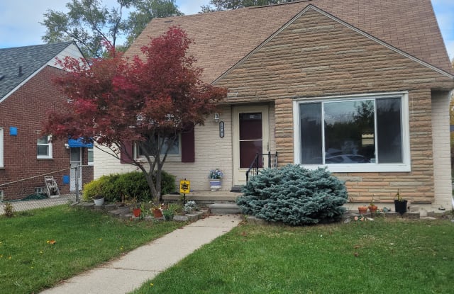 16741 Stricker Ave - 16741 Stricker Avenue, Eastpointe, MI 48021