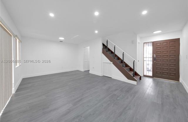 1535 SW 122nd Ave Gallery 3