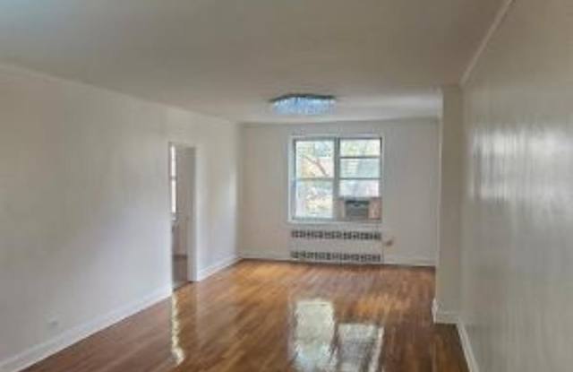 64-11 99 St Gallery 3