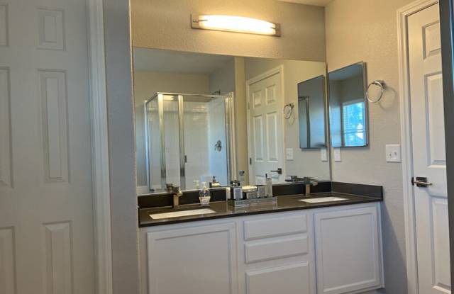 Suncrest Townhomes Gallery 1