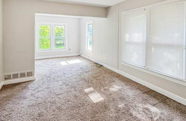 159 East Bennett Avenue - 159 Gallery 2