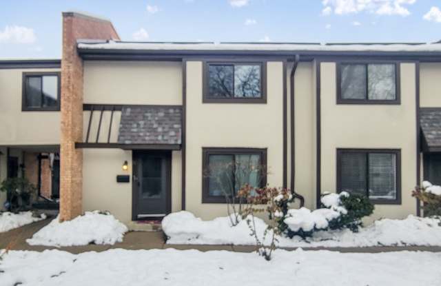 1750 Henley Street unit: 20 - 1750 Henley Street, Glenview, IL 60025